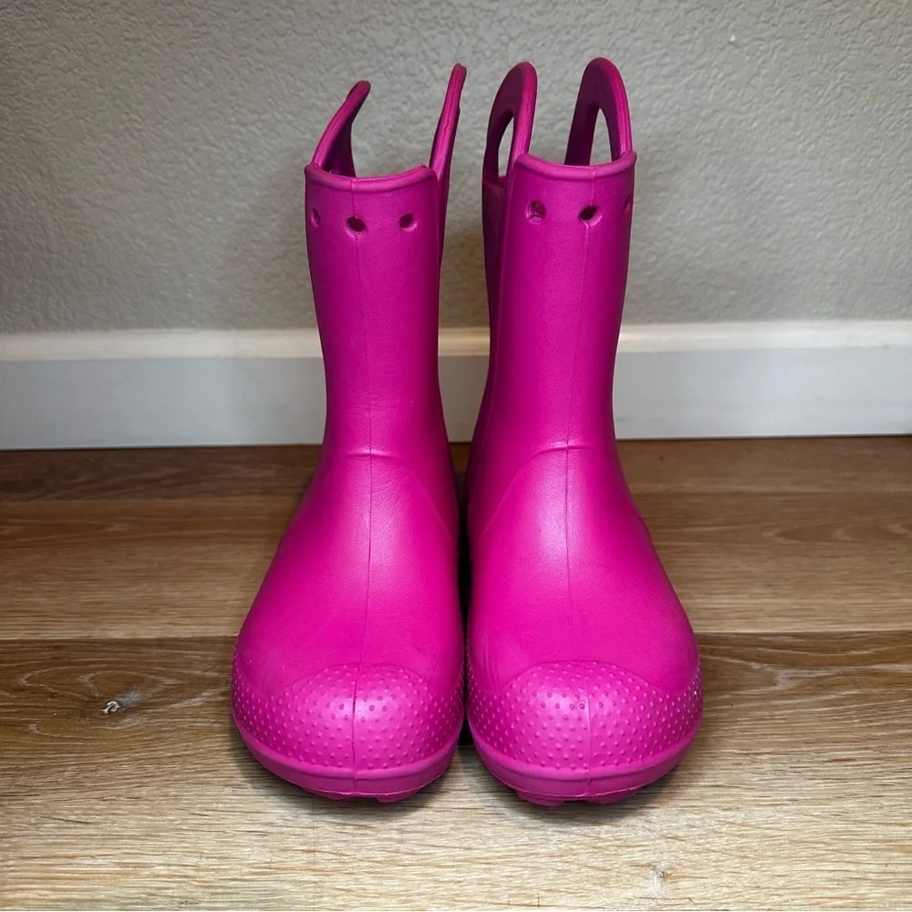 Crocs Big Kids Girls Size J2 Pink Outdoor Play Handle It Rain Boots